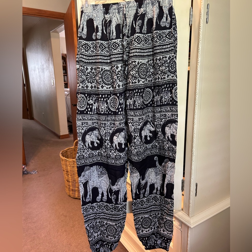 Super comfortable and flowy pants!